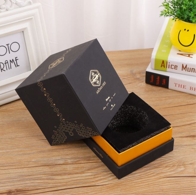 Wholesale luxury custom customised logo a cardboard packaging paper gift box Wholesale luxury custom customised logo a cardboard packaging paper gift box